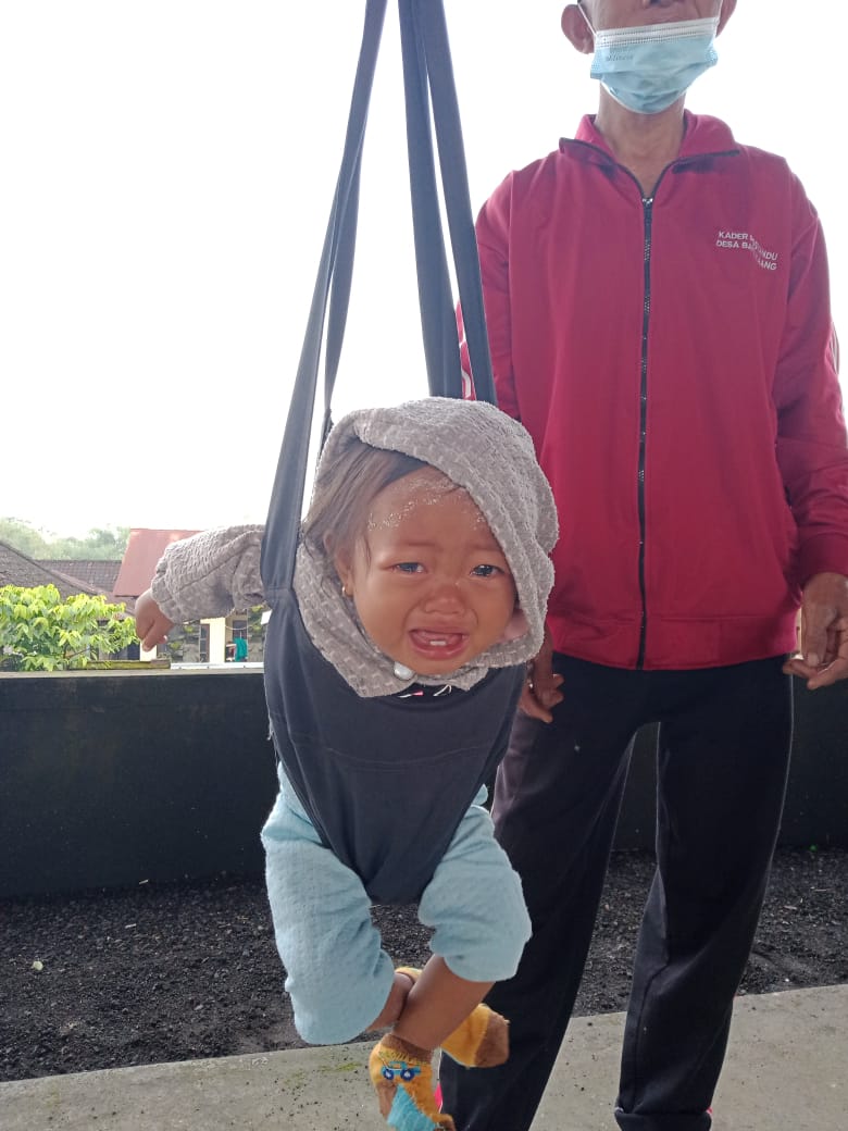 GIAT POSYANDU GUNA MEMANTAU TUMBUH KEMBANG BALITA